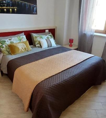 B&B New Acropolis 阿格罗波利 外观 照片